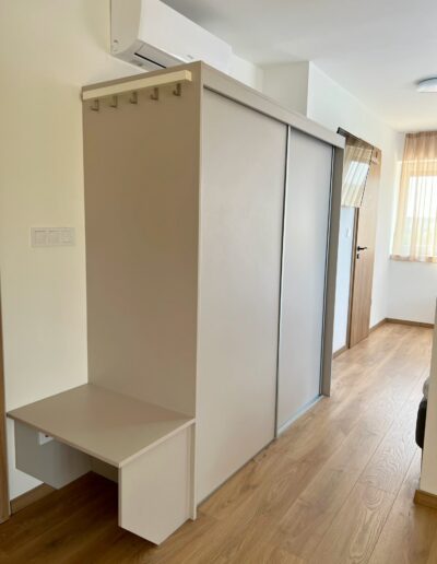 apartman7 - beépített szekrény